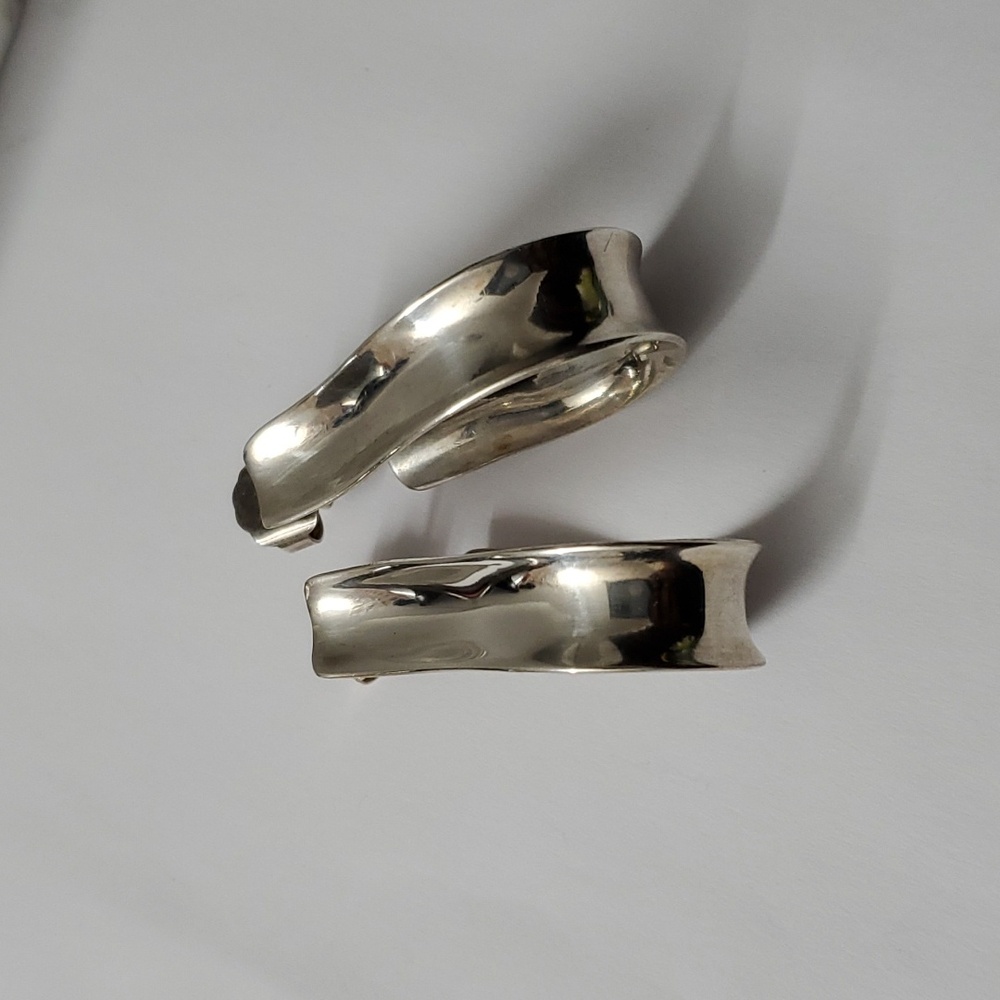 Sterling Silver 925 Solid ‘S’ Post Earrings - image 3